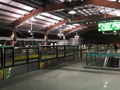 -康新公路(地铁站)