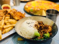 -萨卡屋亲子乐园·餐厅(龙山万物工场店)