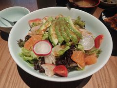 牛油果海鲜色拉-Tuna maki寿司(苏州万象天地店)