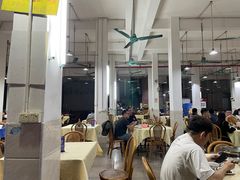 大堂-标记美食新鲜猪杂(兴南大道店)