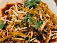莴笋拌折耳根-阿婉贵州苗家酸汤鱼(梅林店)