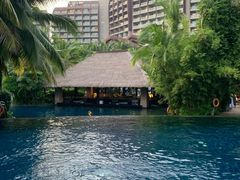 -三亚湾海居铂尔曼度假酒店