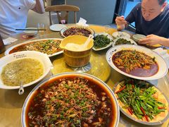 -易老九江湖菜(北滨一路店)
