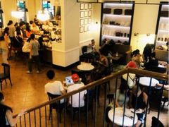 大堂-星巴克臻选(广州沙面店)