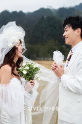 -雪中彩影婚纱摄影·微光艺术中心