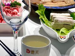 -德天肥牛海鲜火锅(城西银泰店)