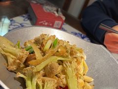 -卢大鲜鱼头捞饭(美利广场店)