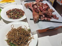 -小河公主秘制烤羊腿(小绿谷店)