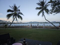 -JW万豪厨房餐厅·滨海草坪烧烤·海鲜·海景(三亚绿发山海天JW万豪酒店)