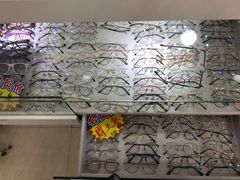 -罗创丹阳眼镜(童卫路店)