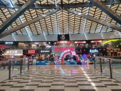 -新田360广场(上海华侨城店)