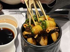 -红鼎豆捞·非遗鲍皇汤火锅(宝丰路店)
