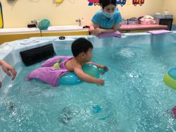 -蓝色海林婴幼儿水育馆(新辰里学清路店)