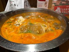 -野山舂·贵州现舂酸汤火锅(鸿通城店)