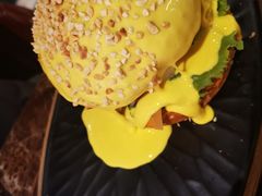 瀑布芝士牛肉汉堡-Let'sBURGERplus·非常创意汉堡(三里屯店)