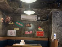 -肥汁米蘭香港米线(定西路店)