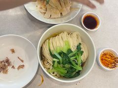 -月亮房·白斩鸡(娄山关路店)