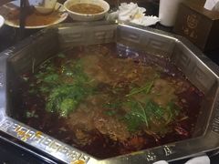 -重庆德庄火锅(体育中心店)