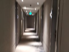 -汉庭优佳酒店(深圳宝安万达广场店)