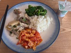 -上海宝信宝马4S店