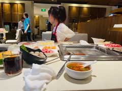 -海底捞火锅鲜切牛肉主题店(长寿路店)
