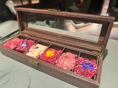 -左庭右院鲜牛肉火锅黑金店(陆家嘴中心店)