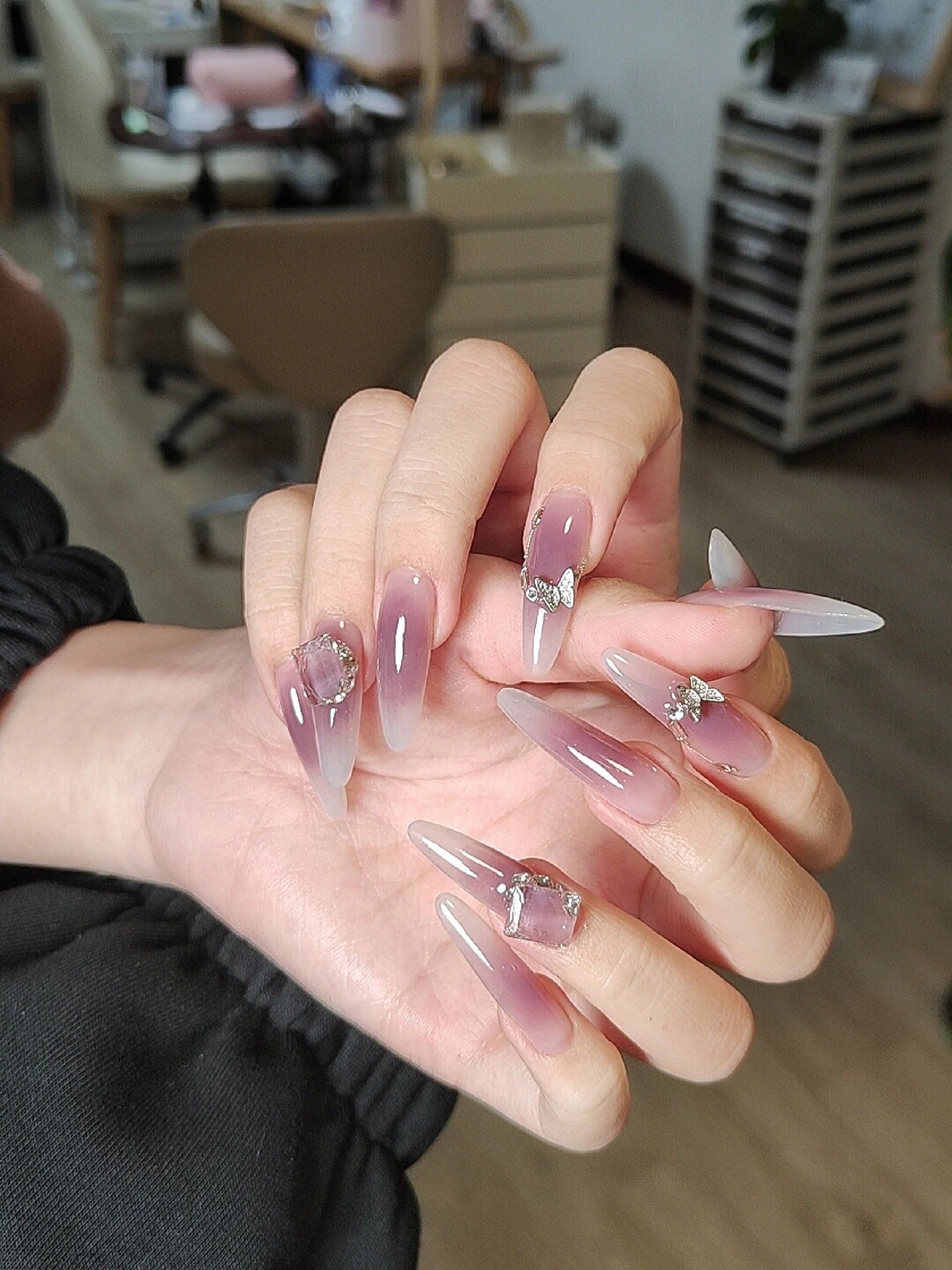 紫色妹妹-一腮红超延长美甲 紫色腮红美甲#仙