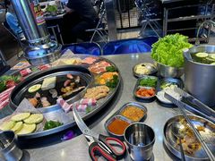 -哈哈碳都·牛肋条无限自助烤肉(台江万达店)