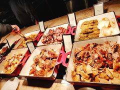 -大中华希尔顿酒店-念自助餐·嗨啤·小龙虾