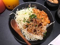 老上海辣肉凉面-贡梅老面馆·蟹粉面·无锡特色小吃(南长街主推店)