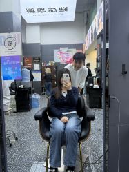 -藤野造型专业烫染接发