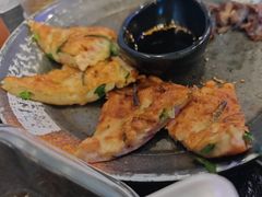 挺厚的厚切海鲜饼-老卜奎齐齐哈尔烤肉(人民东路店)