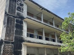 -吐斯廉屠杀博物馆