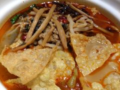 -丽丽三鲜螺蛳粉(田林路店)