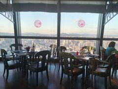 -锦厨国际自助餐厅 · 云端景观 (昆明索菲特大酒店)