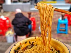 -张记奔吃小面