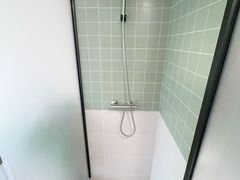 -东方体育中心(地铁站)