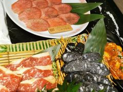 -山川小町·极番烧肉(新地假日广场店)