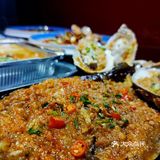 在古朴的小酒馆里，享受超级正宗的烧烤😋