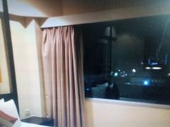 android_upload_pic-曼谷湄南河畔华美达广场酒店