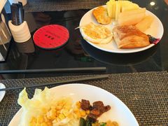 -怡豪大饭店·49楼旋转自助餐厅