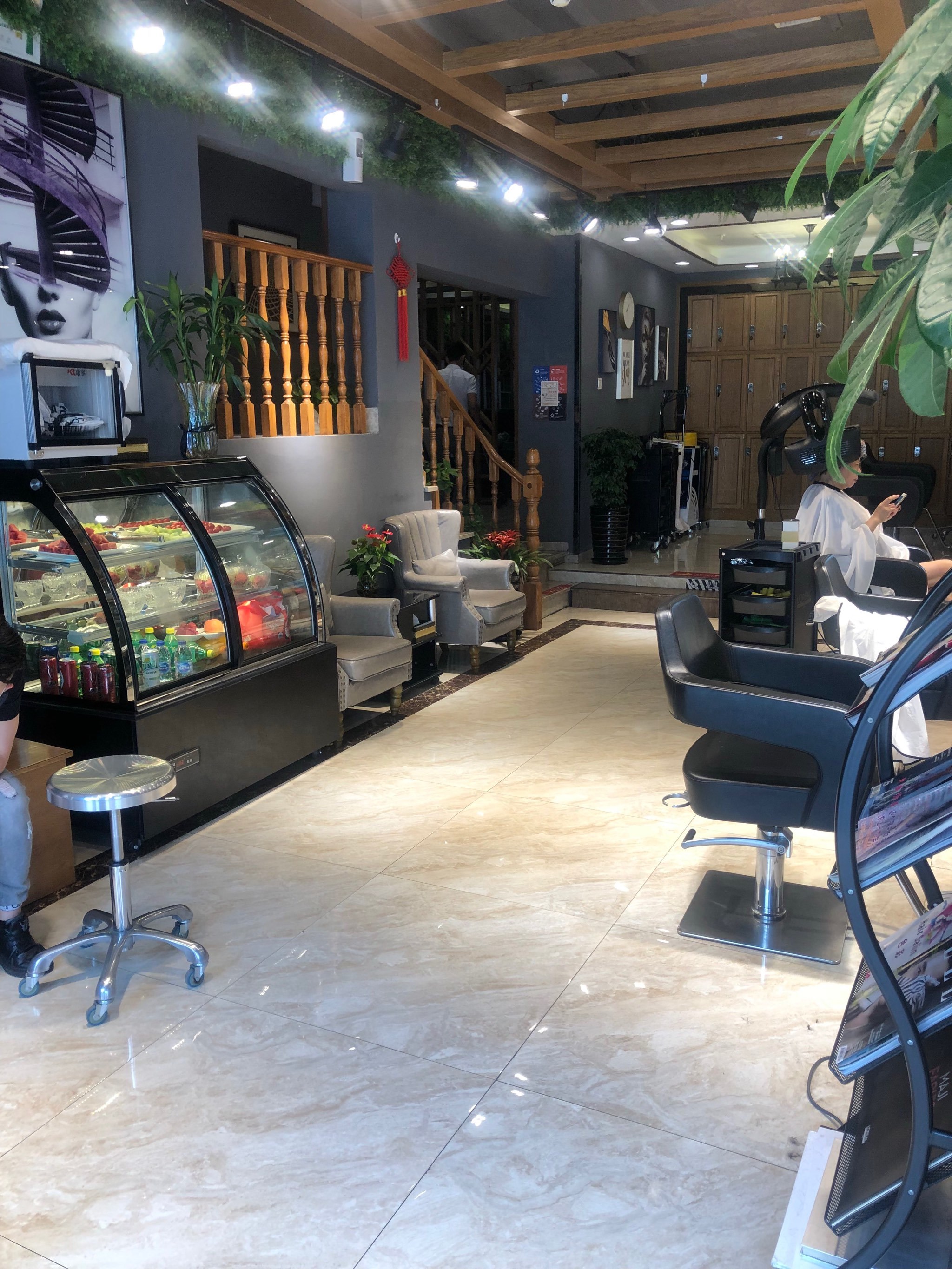 0 【项目】美容在震轩美容已经有一年了,美发暂时还没有体验过,我就谈