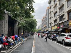 -奈雪的茶(湖滨银泰in77C区PRO店)