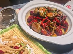-肥肥虾庄·金牌油焖大虾(东湖欢乐谷店)