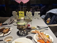 -广州万富希尔顿酒店·感趣自助餐厅·金秋蟹宴生蚝海鲜刺身