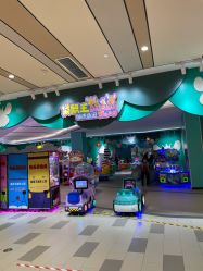 -袋鼠王蹦床公园(中信泰富万达广场嘉定新城店)