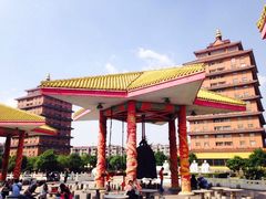 iphone_upload_pic-华西村