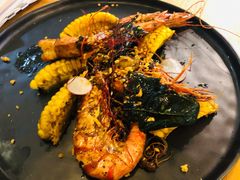 惹味胡椒虾配烤玉米-CHILLAX轻乐时(侨建·Hi City店)