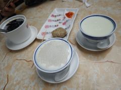-周大娘牛乳(旧寨古村总店)