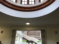 -香港大学